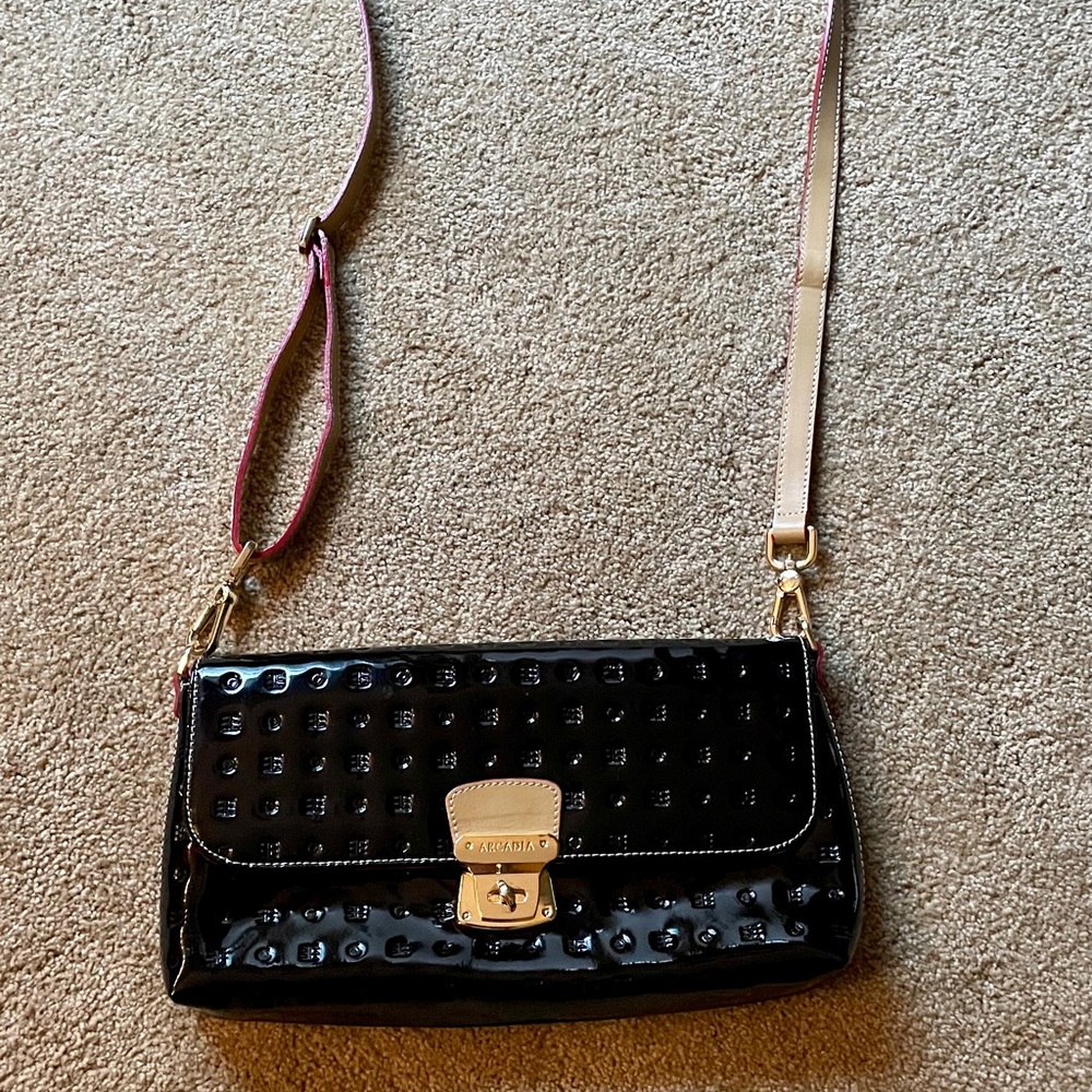 Arcadia black patent leather purse